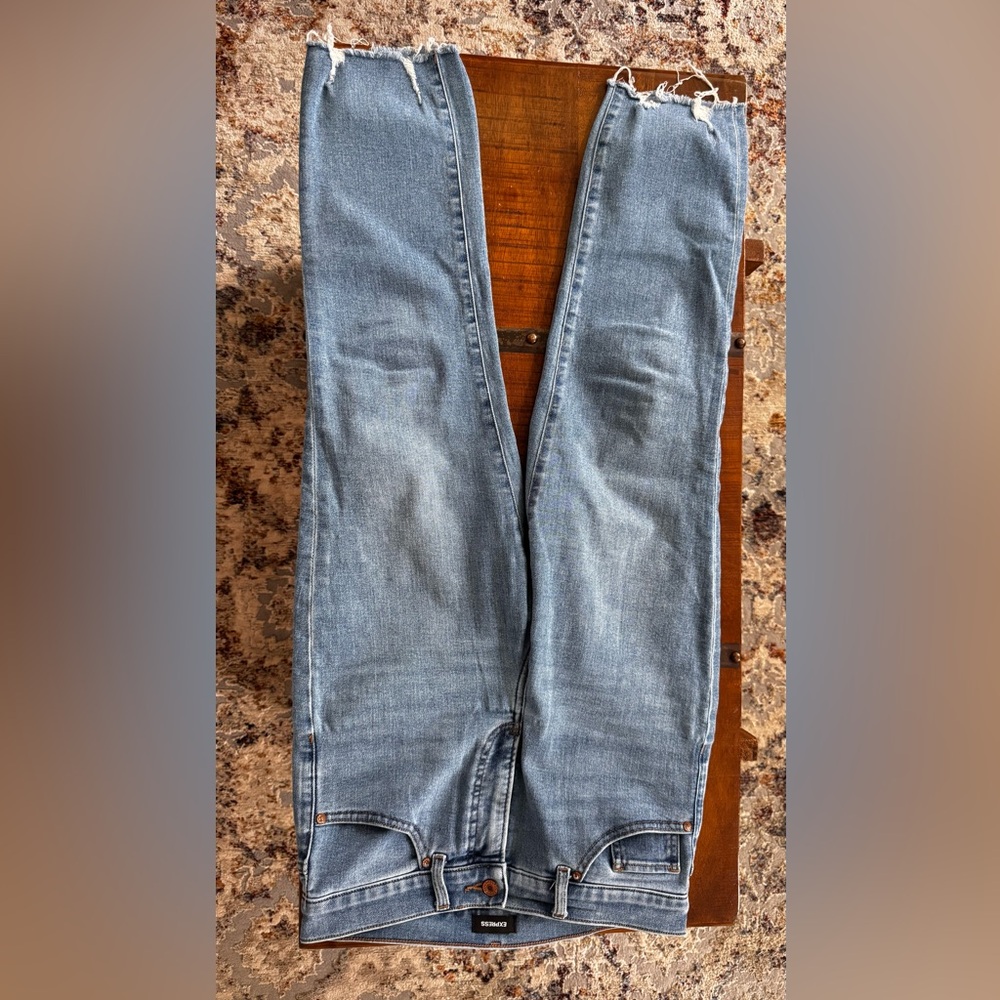 Express Slim Super High-Rise Denim - Picture 4 of 4